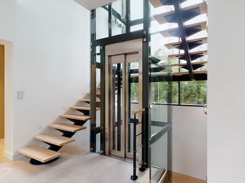 InDomo by Southern Lifts